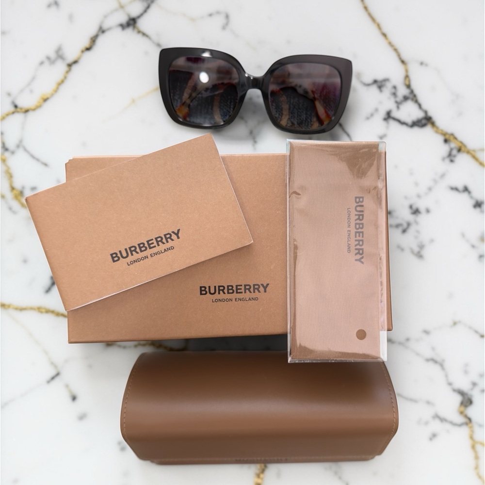 NEW Burberry CAROLL Sunglasses 54-20-140 NEW WITH TAGS-0BE4323 - Picture 6 of 15